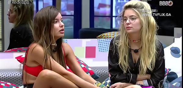  Karol saindo gostoso do grande irmão